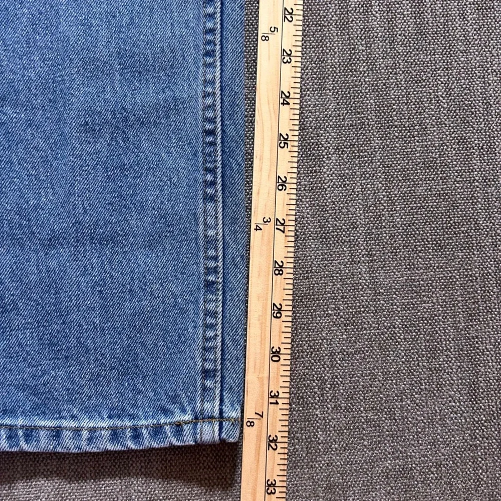 LL Bean Classic Fit Jeans Mens 34x32 Medium Wash Blue Denim Straight Leg 220626